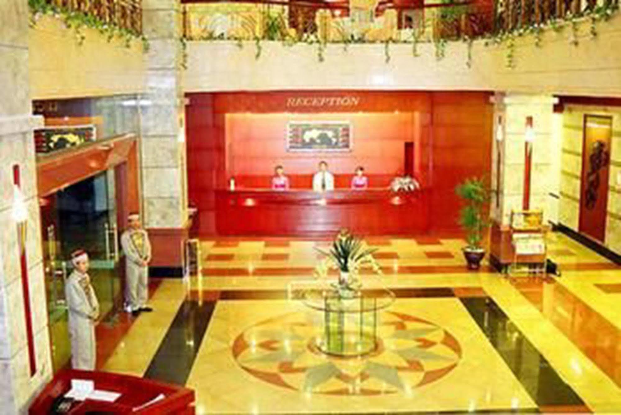 Grand Ha Long Hotel Екстериор снимка