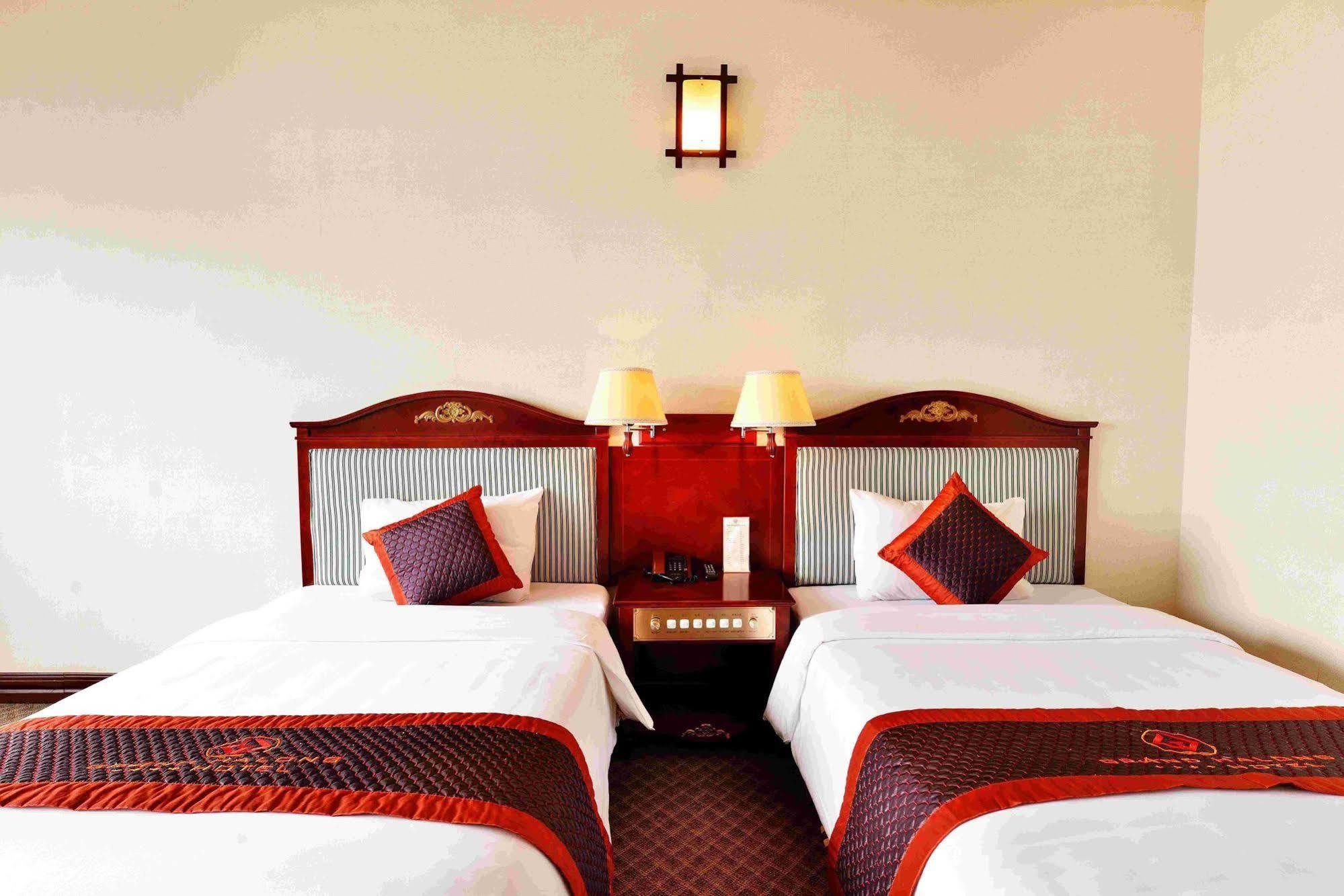 Grand Ha Long Hotel Екстериор снимка