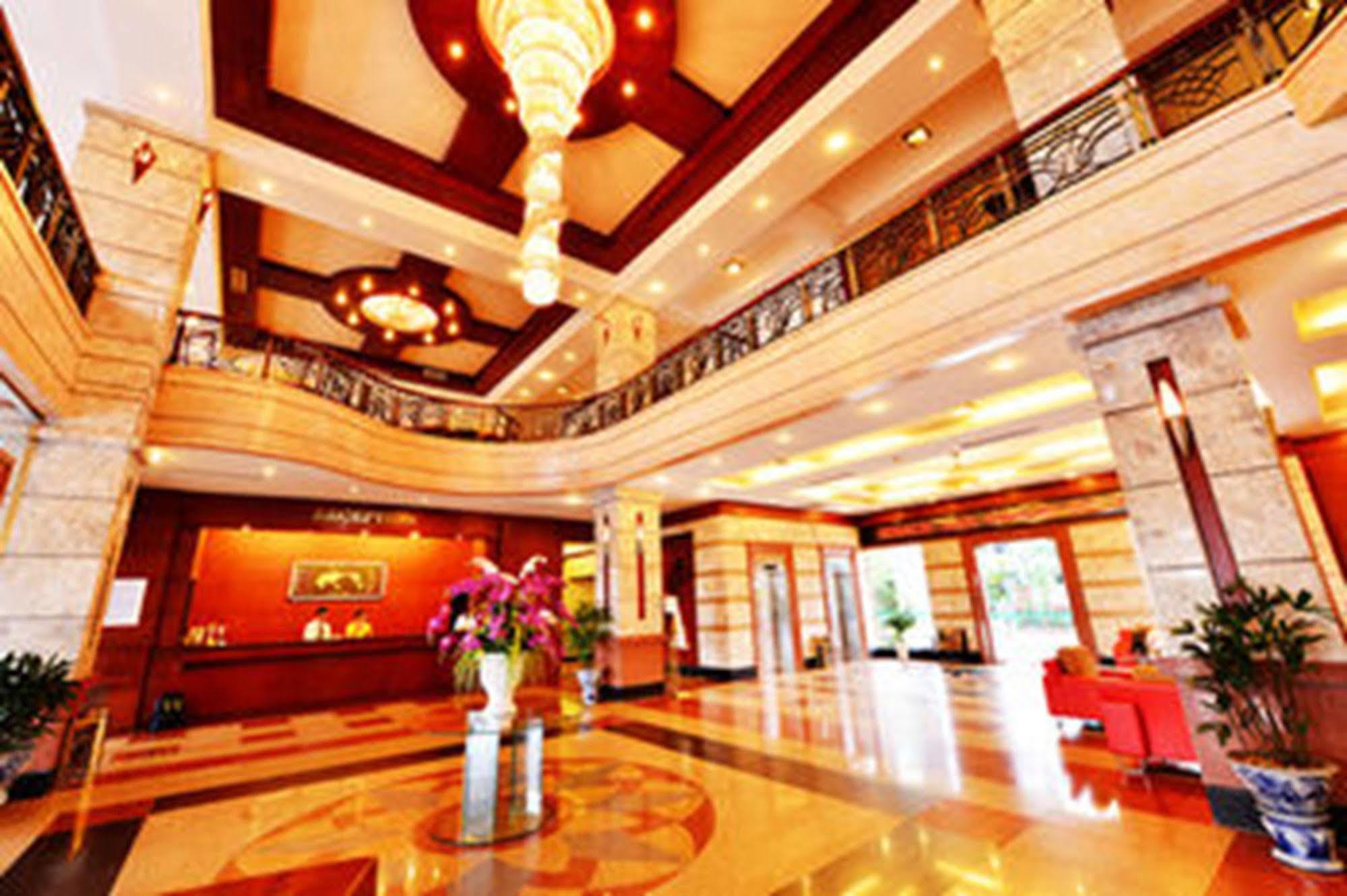 Grand Ha Long Hotel Екстериор снимка