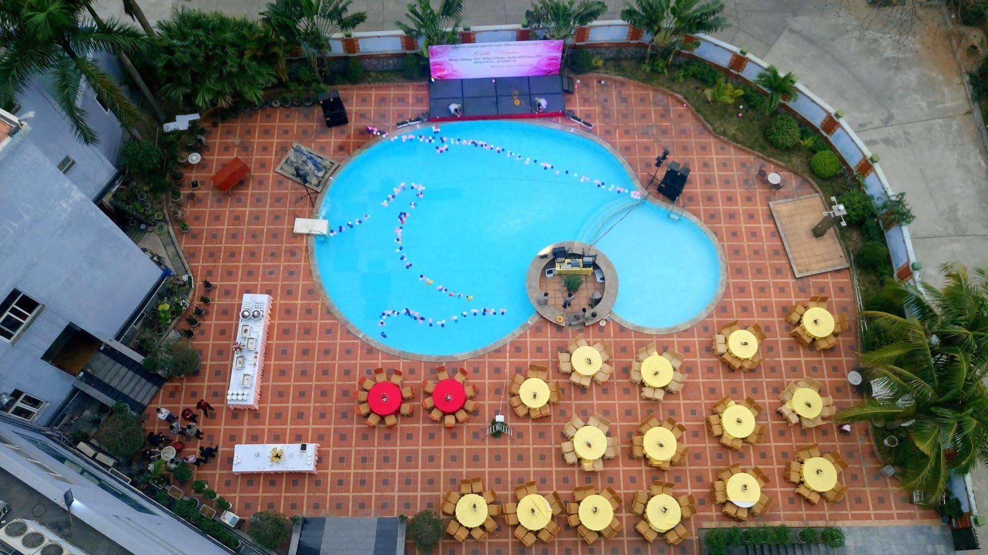 Grand Ha Long Hotel Екстериор снимка